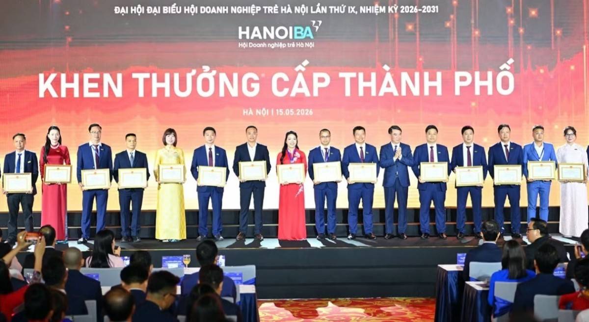 Hội Doanh nghiệp trẻ Hà Nội đón nhận nhiều phần thưởng cao quý từ Thành phố Hà Nội.