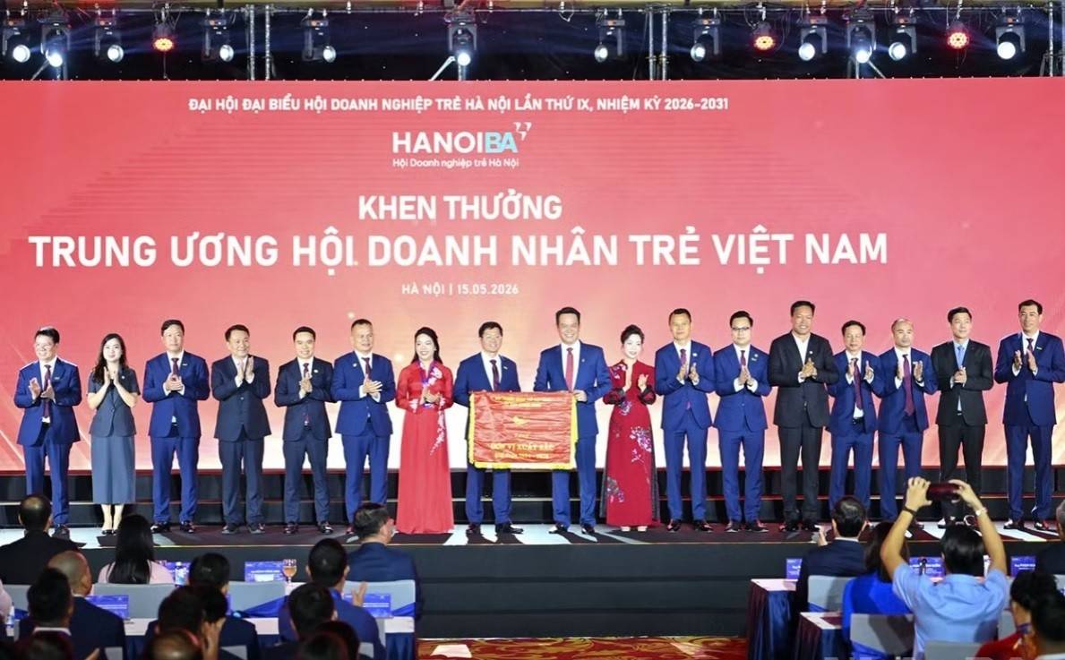 Hội Doanh nghiệp trẻ Hà Nội đón nhận nhiều phần thưởng cao quý từ TW Hội Doanh nhân trẻ Việt Nam.