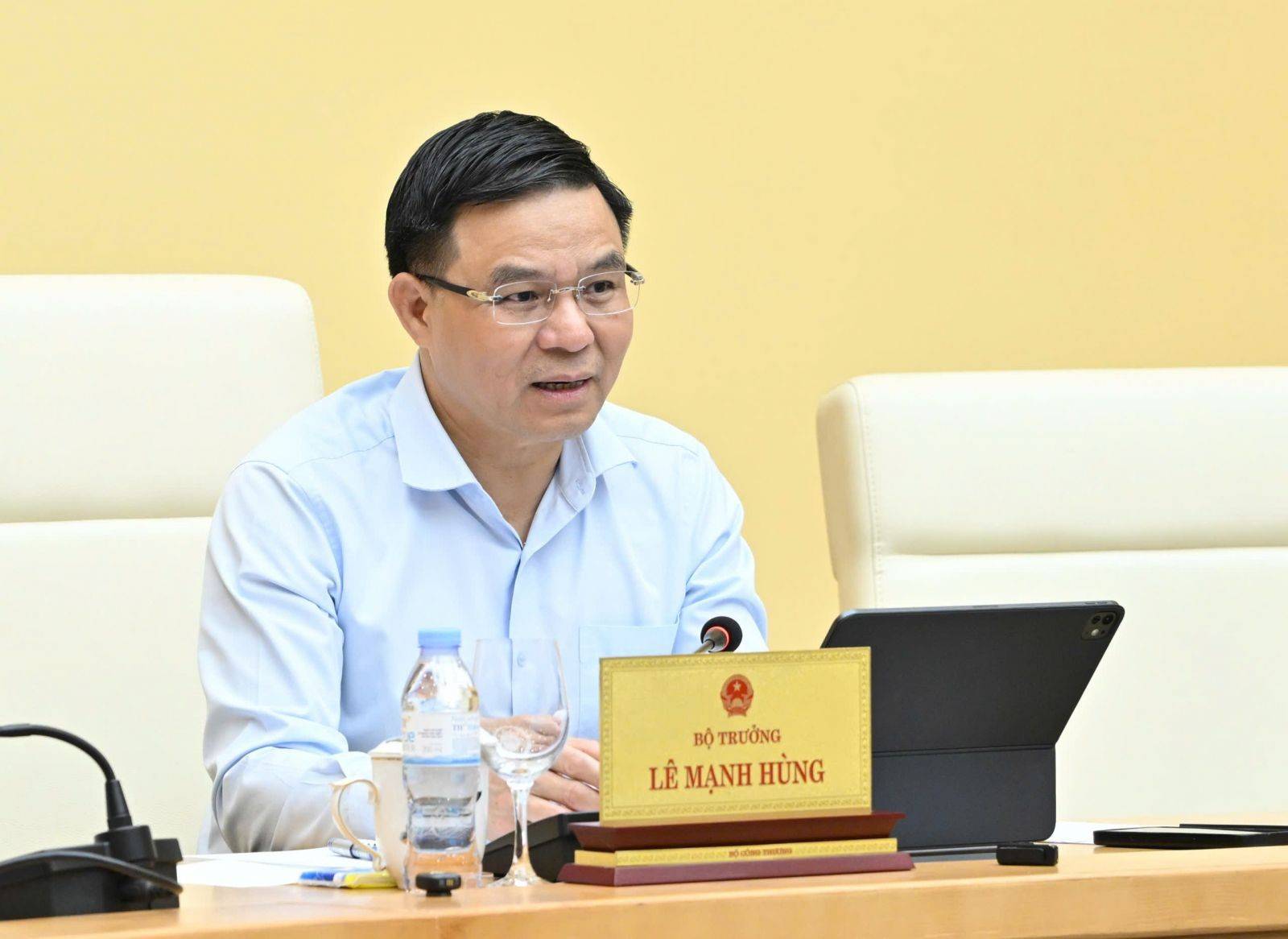 Bộ trưởng Bộ Công thương Lê Mạnh Hùng: Giảm chi phí thời gian cho doanh nghiệp, người dân trong xử lý công việc