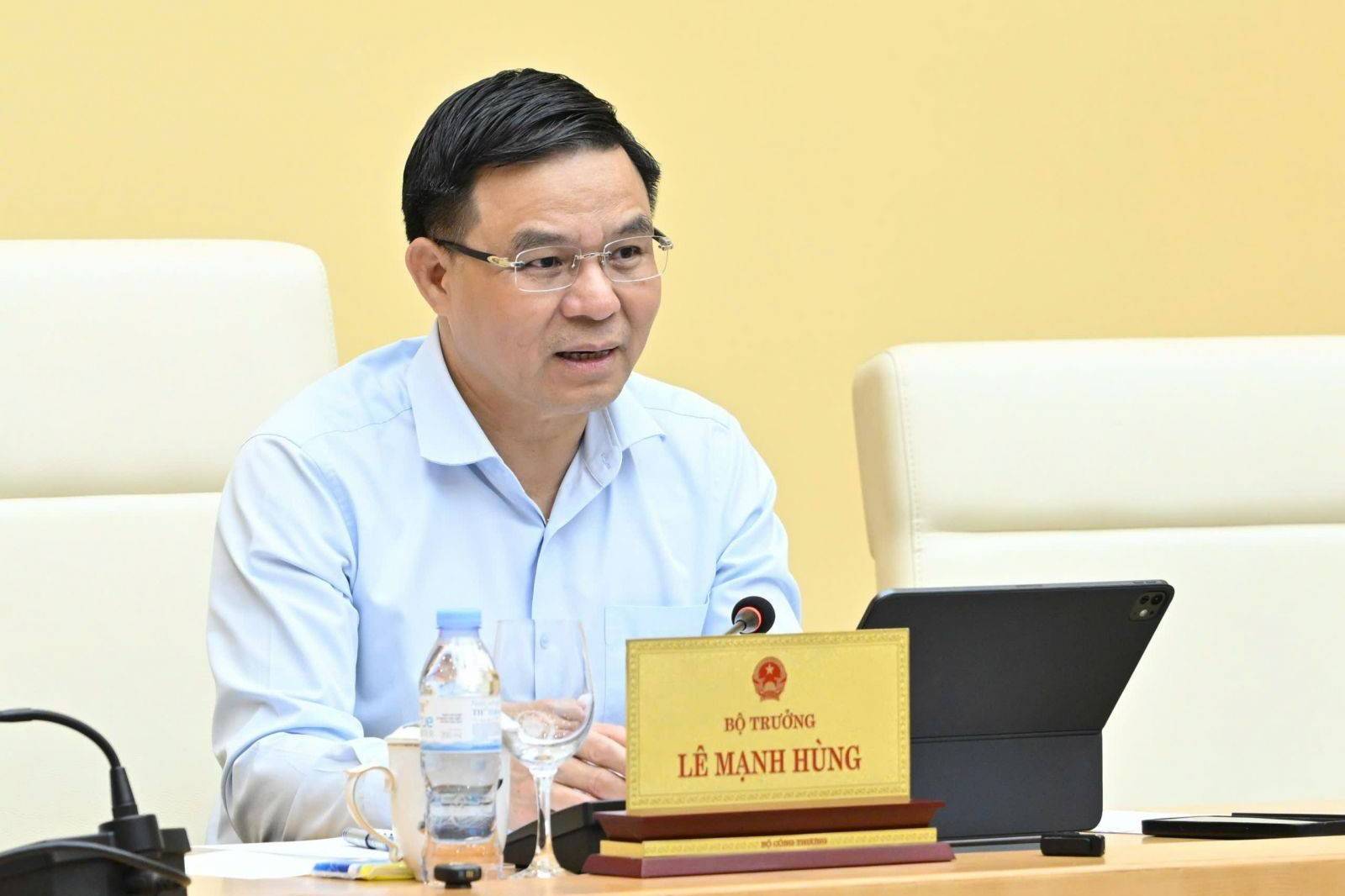 Bộ trưởng Bộ Công thương Lê Mạnh Hùng: Giảm chi phí thời gian cho doanh nghiệp, người dân trong xử lý công việc