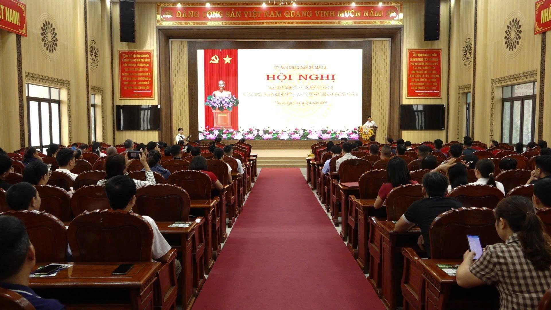 Lào Cai: Mậu A đẩy mạnh ứng dụng AI hỗ trợ hộ kinh doanh kê khai thuế số