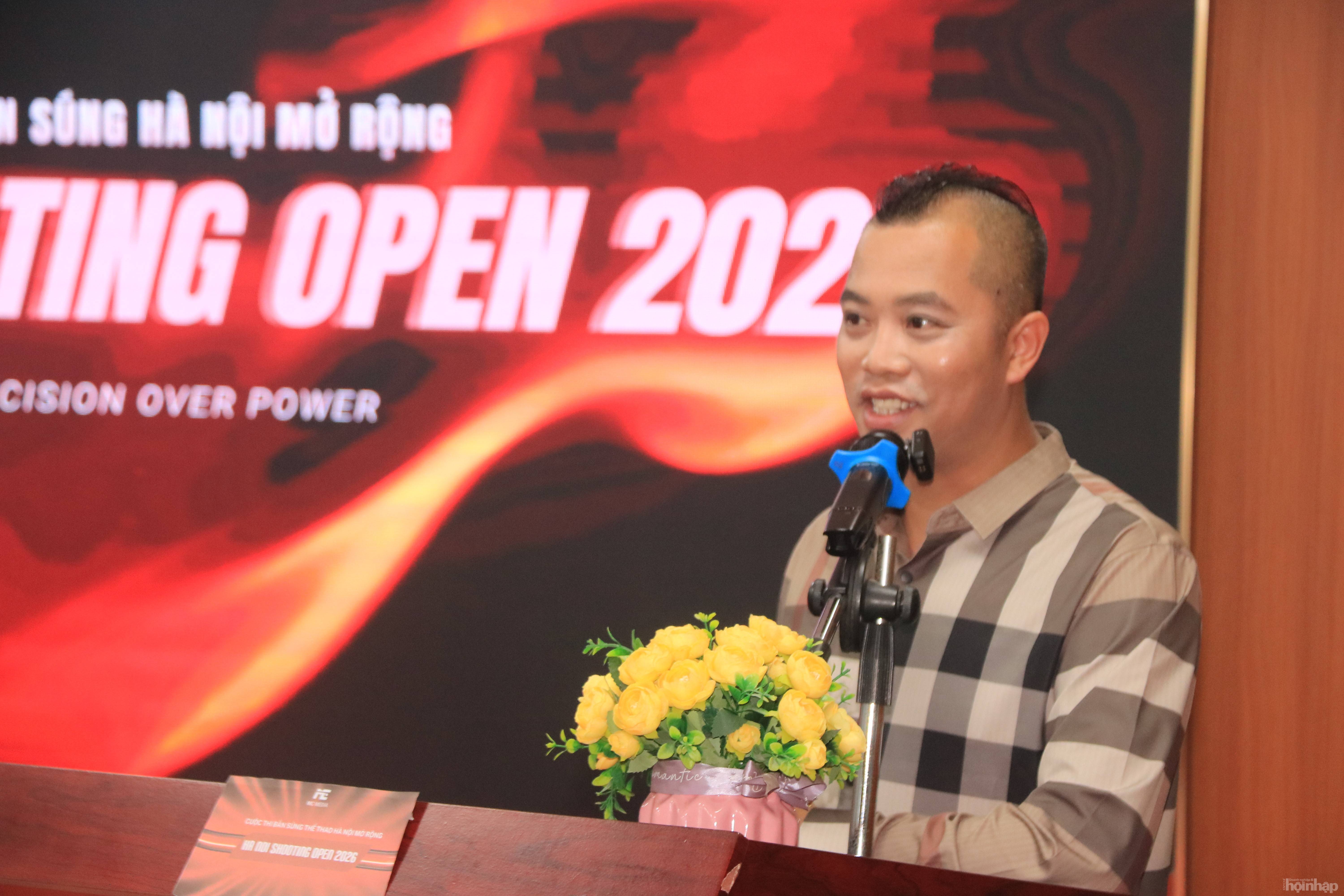 Ông Đào Xuân Hưng - Trưởng Ban Tổ chức phát biểu và cảm ơn các đơn vị đồng hành