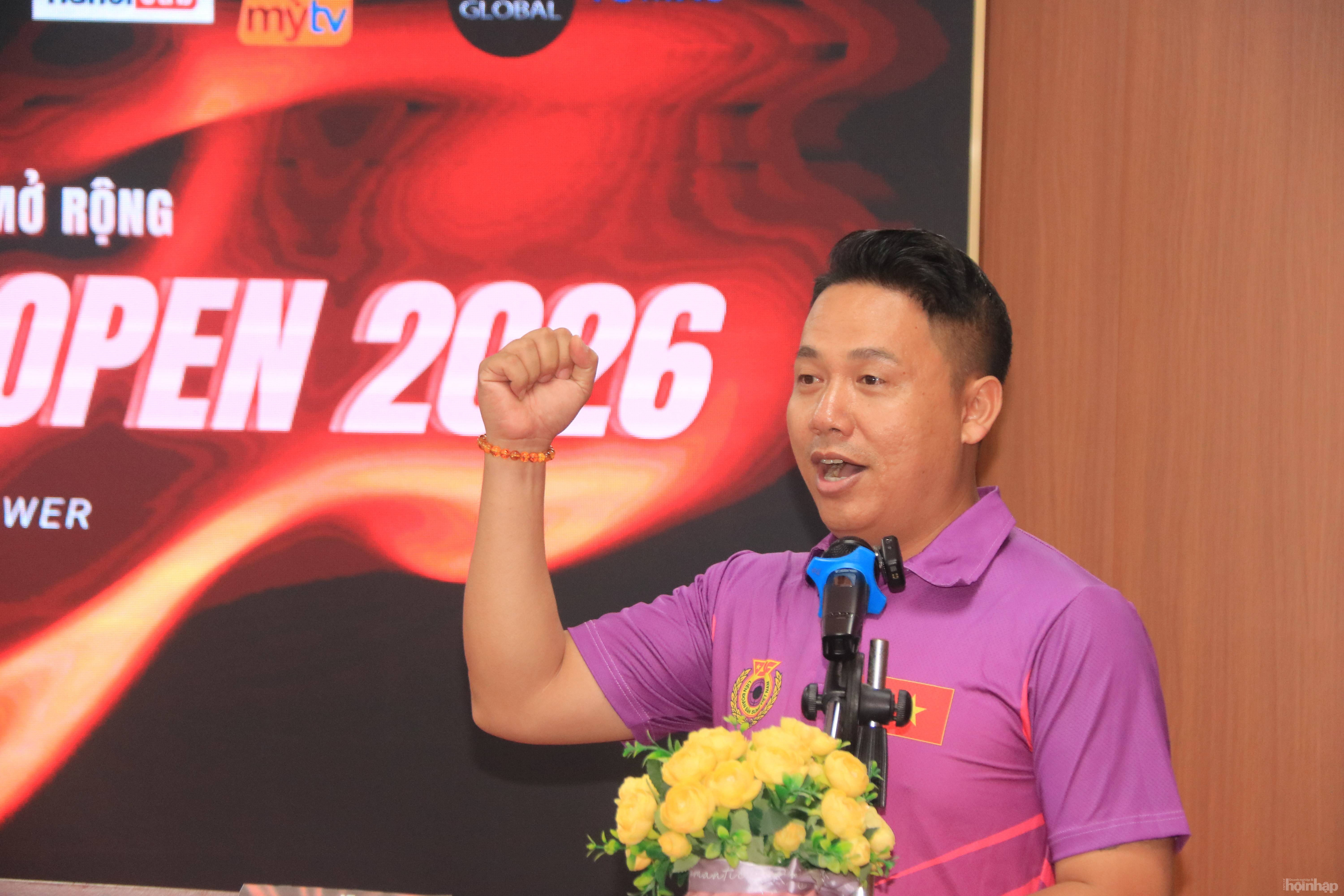 Trưởng Ban Trọng tài Trọng Nghĩa tuyên thệ trước Giải đấu