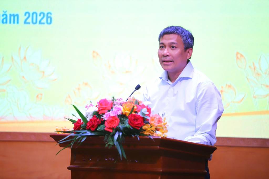 Đồng chí Nguyễn Minh Vũ, Ủy viên Trung ương Đảng, Thứ trưởng Thường trực Bộ Ngoại giao, phát biểu tại hội nghị.