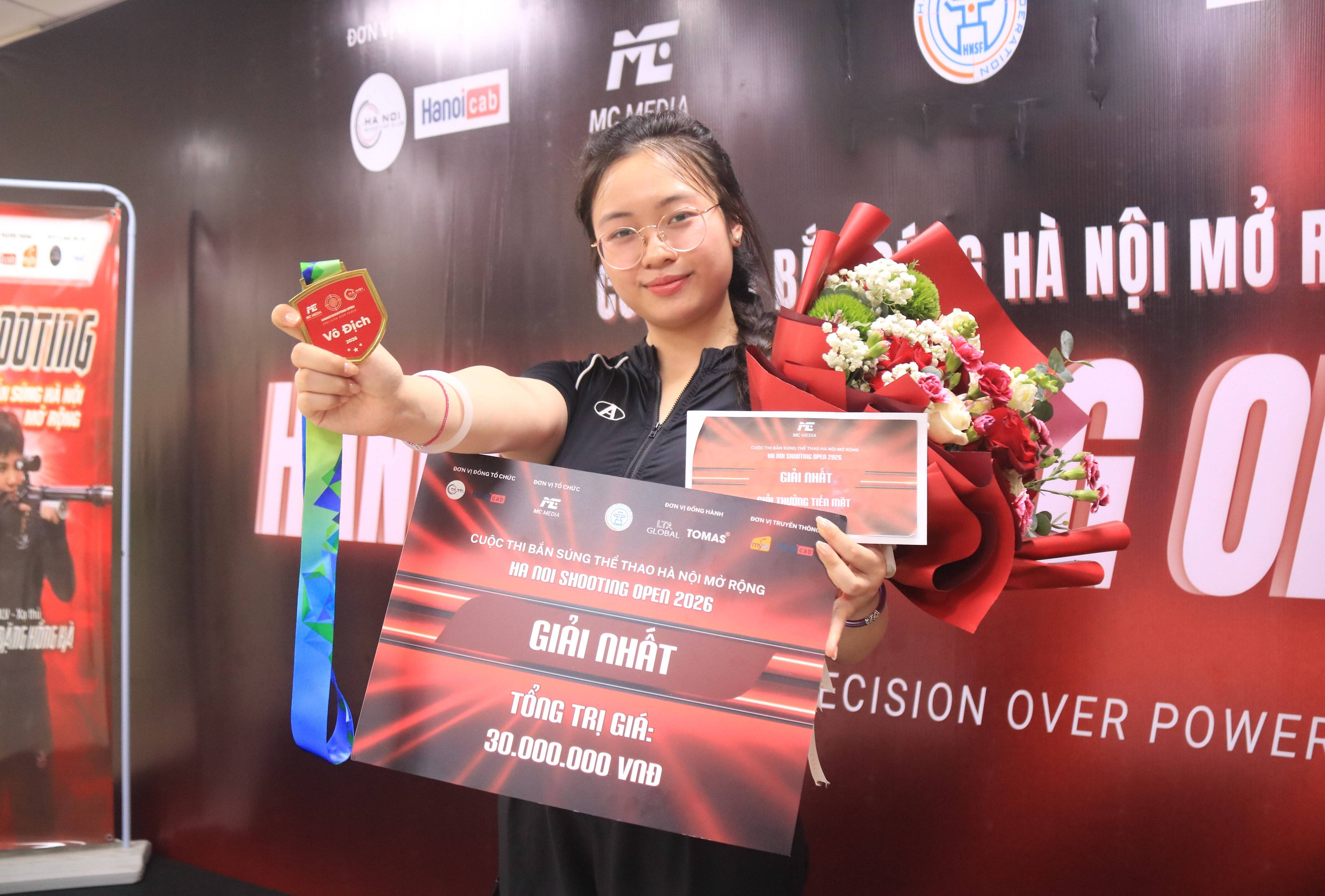 Vận động viên Nguyễn Thu Nga giành Huy chương Vàng tại “Hanoi Shooting Open 2026”