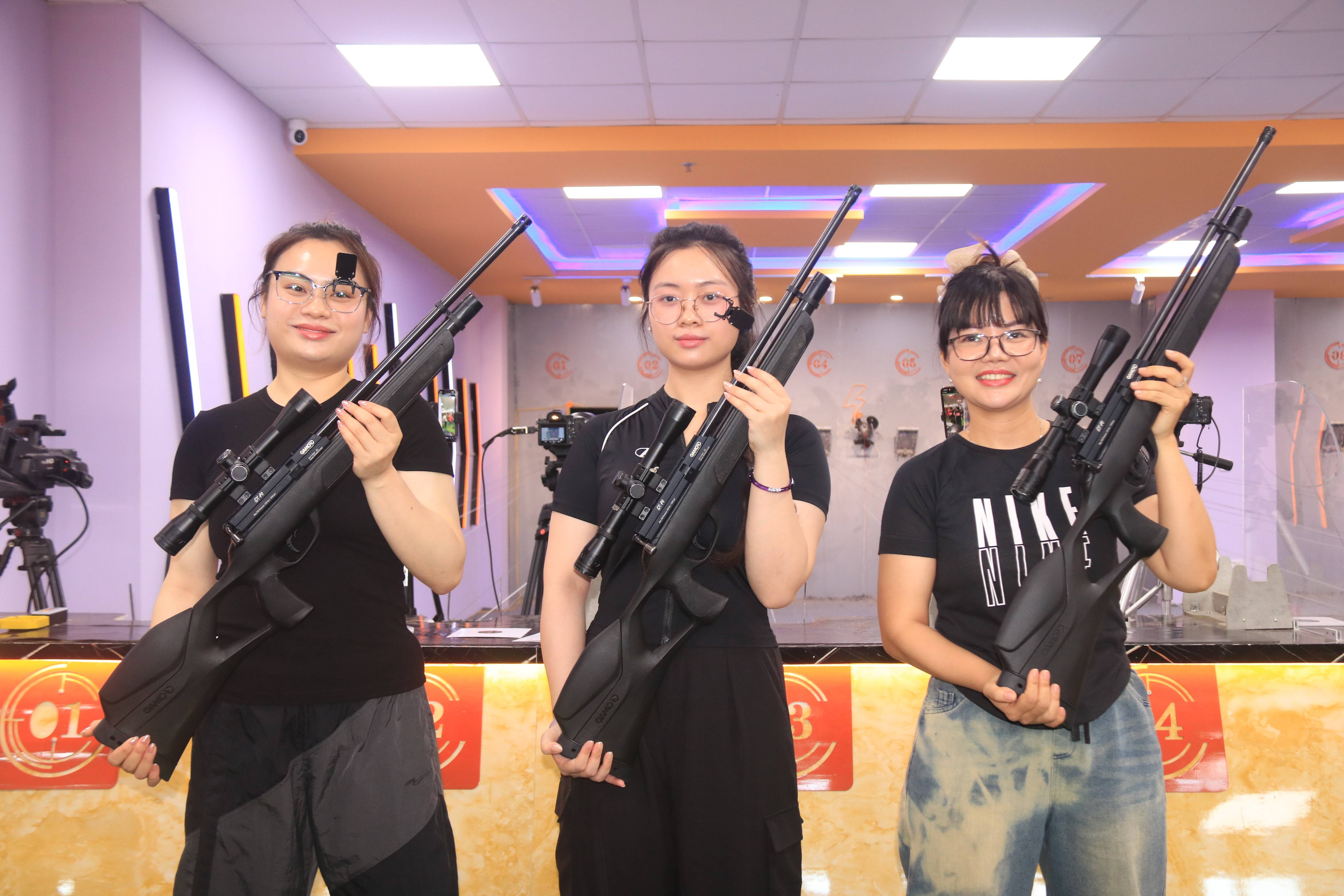 Vận động viên Nguyễn Thu Nga giành Huy chương Vàng tại “Hanoi Shooting Open 2026”