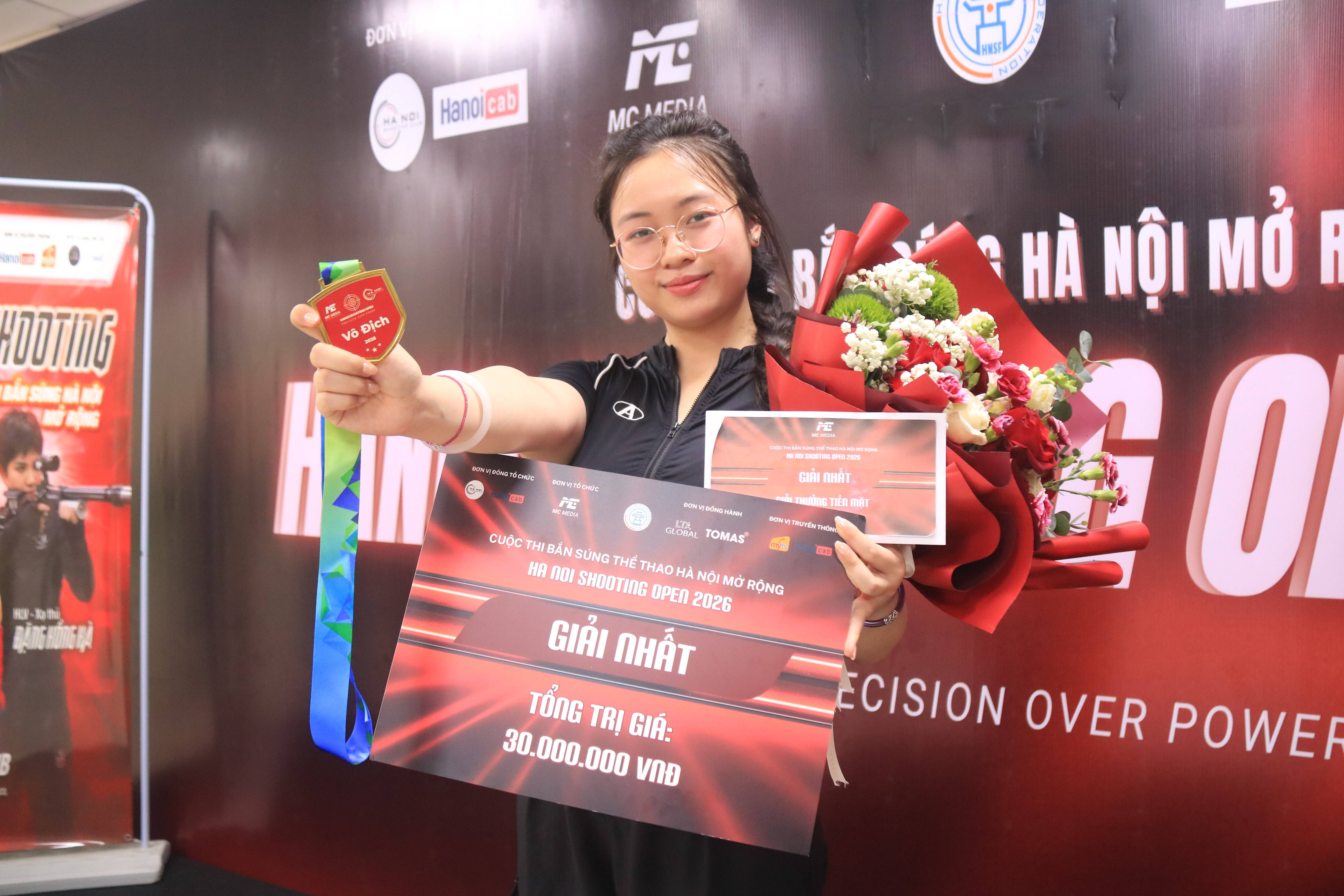 Vận động viên Nguyễn Thu Nga giành Huy chương Vàng tại “Hanoi Shooting Open 2026”
