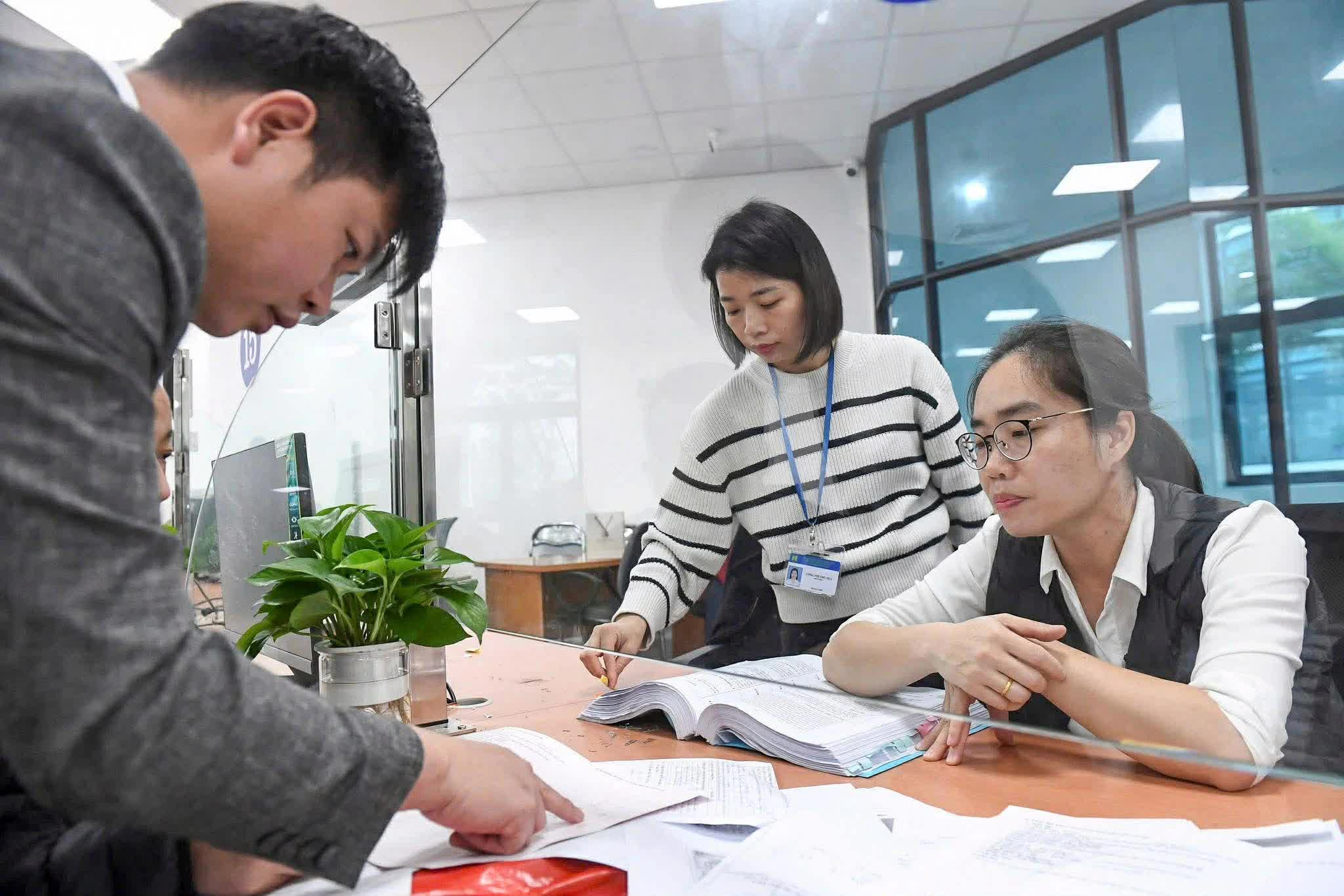 Từ 1/7: Chính thức tăng lương cơ sở lên 2,53 triệu đồng/tháng