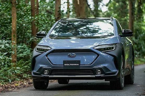 Subaru hoãn vô thời hạn kế hoạch xe điện, xoay trục sang hybrid và xe xăng