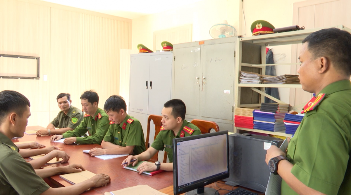 Quảng Trị: Những chiến sĩ mang họ Bác ngày đêm bám bản, gần dân nơi đại ngàn Trường Sơn