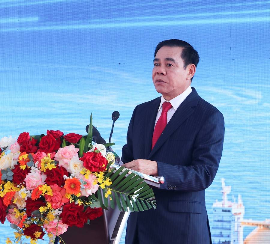 Chủ tịch UBND tỉnh Nghệ An Võ Trọng Hải phát biểu tại buổi lễ