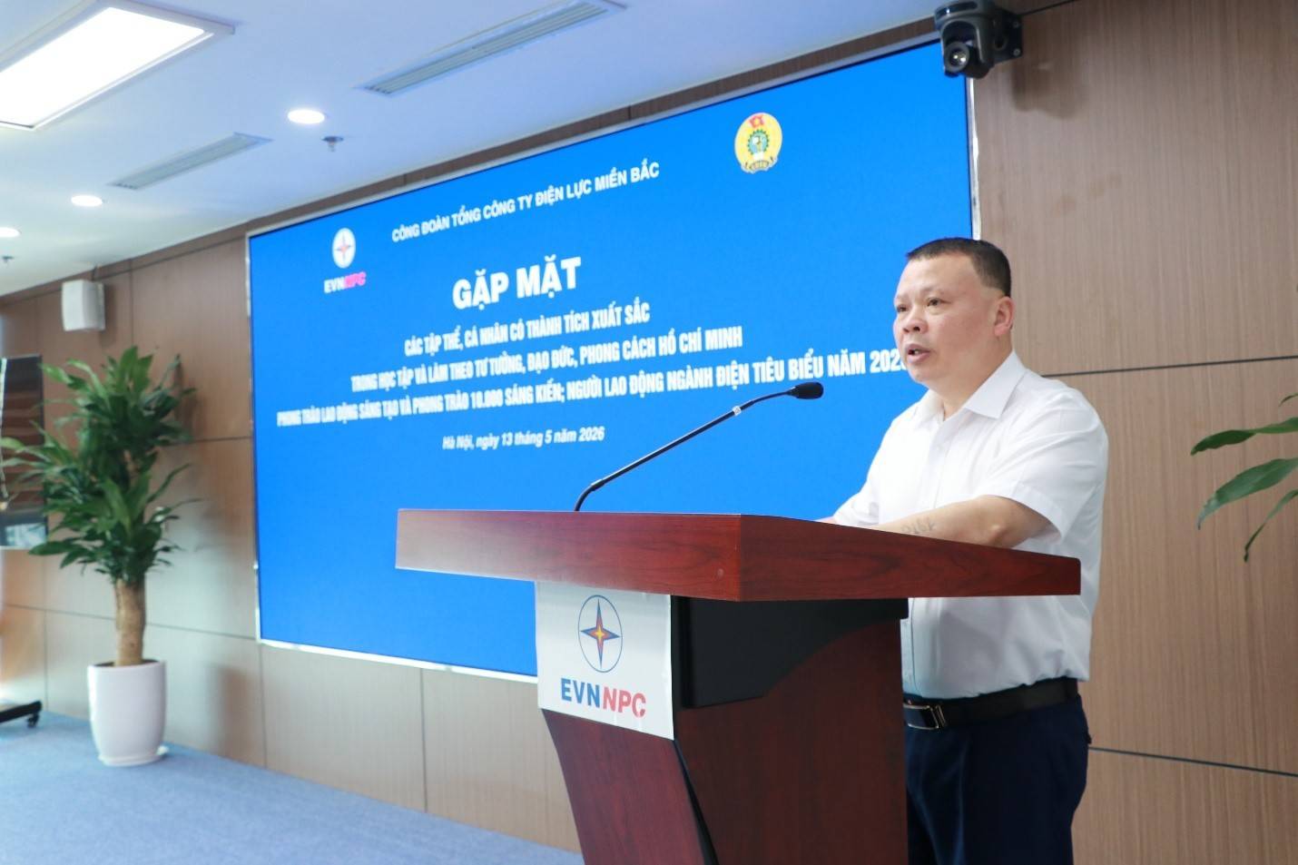 EVNNPC tôn vinh người lao động tiêu biểu, lan tỏa khát vọng đổi mới sáng tạo năm 2026