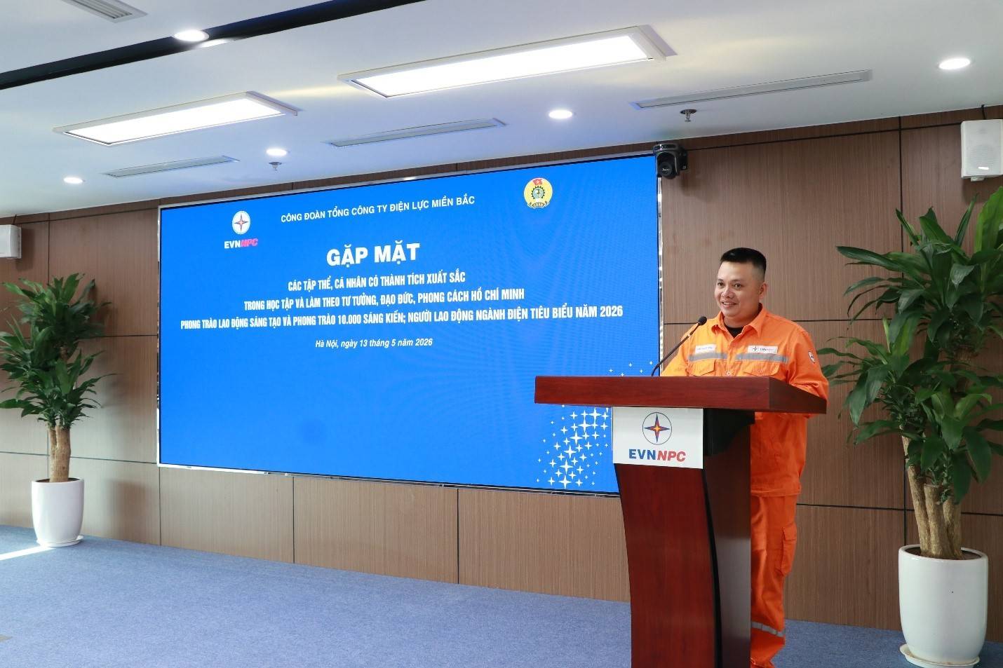 EVNNPC tôn vinh người lao động tiêu biểu, lan tỏa khát vọng đổi mới sáng tạo năm 2026