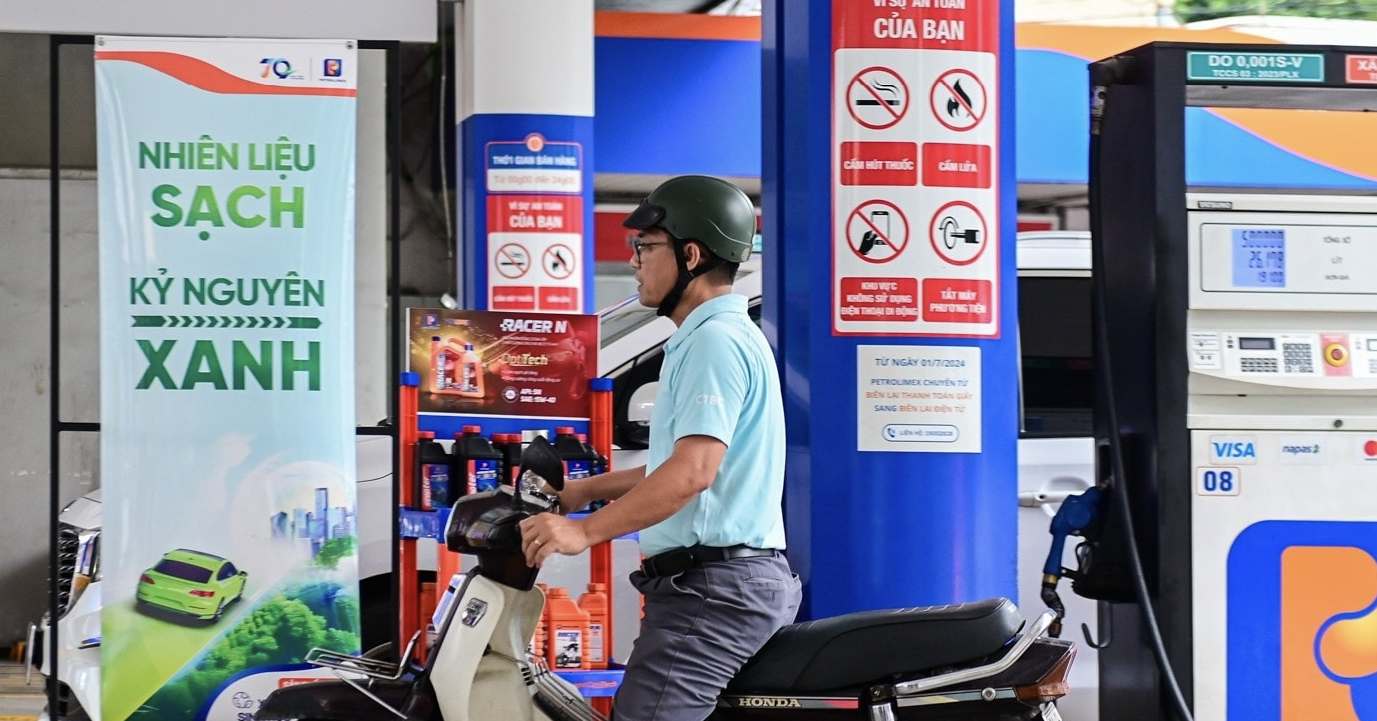 Kiểm soát nguồn cung xăng sinh học E10, xử lý nghiêm các hành vi găm hàng