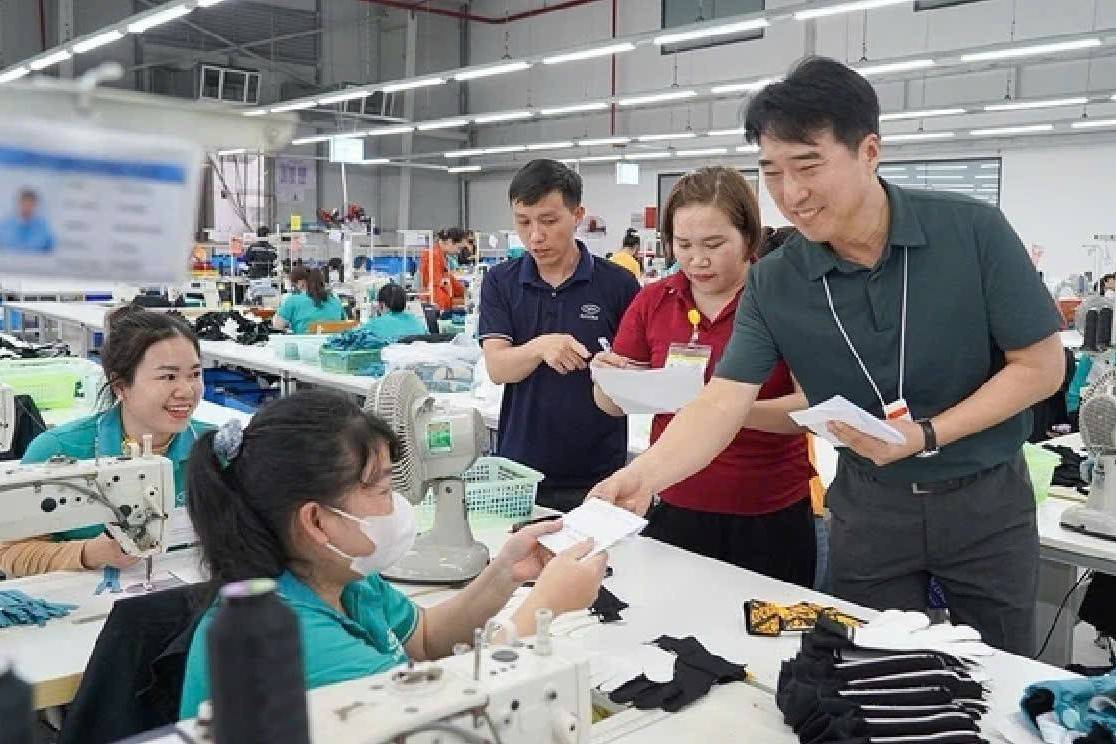 Hà Tĩnh phát động thi đua thúc đẩy kinh tế tư nhân và đổi mới doanh nghiệp nhà nước