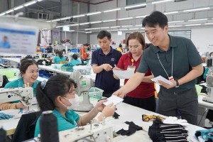 Hà Tĩnh phát động thi đua thúc đẩy kinh tế tư nhân và đổi mới doanh nghiệp nhà nước