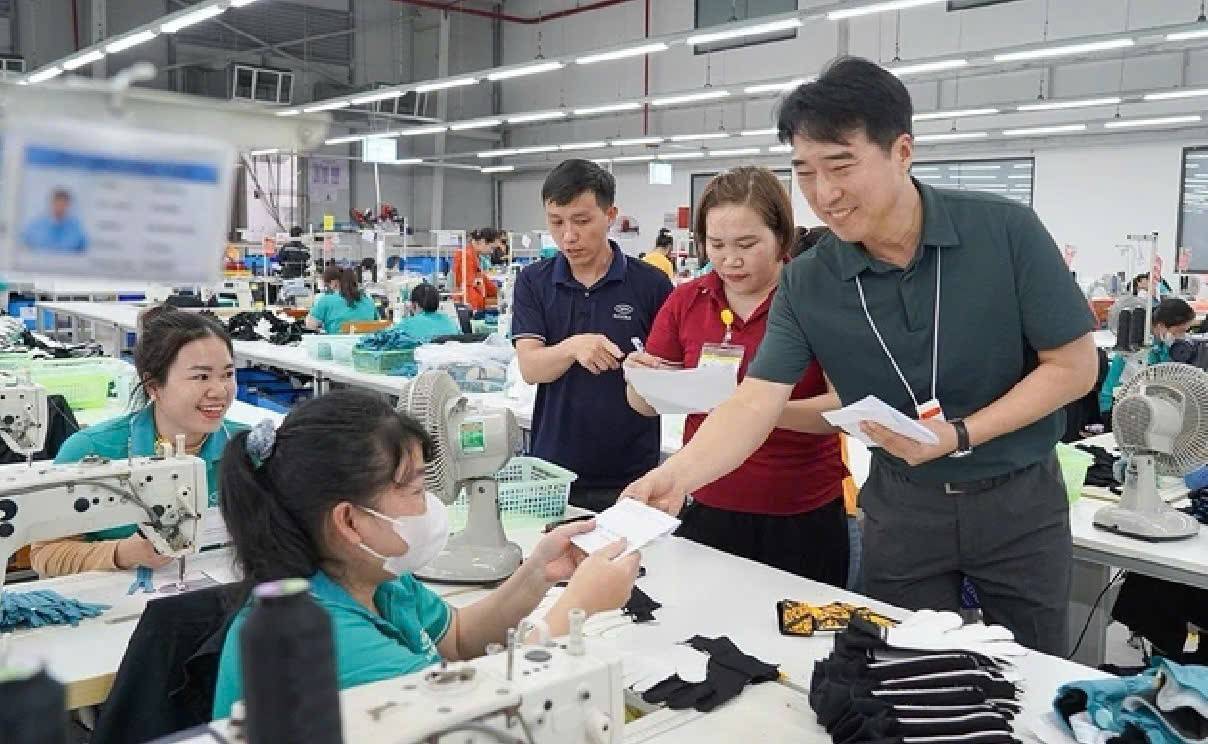 Hà Tĩnh phát động thi đua thúc đẩy kinh tế tư nhân và đổi mới doanh nghiệp nhà nước