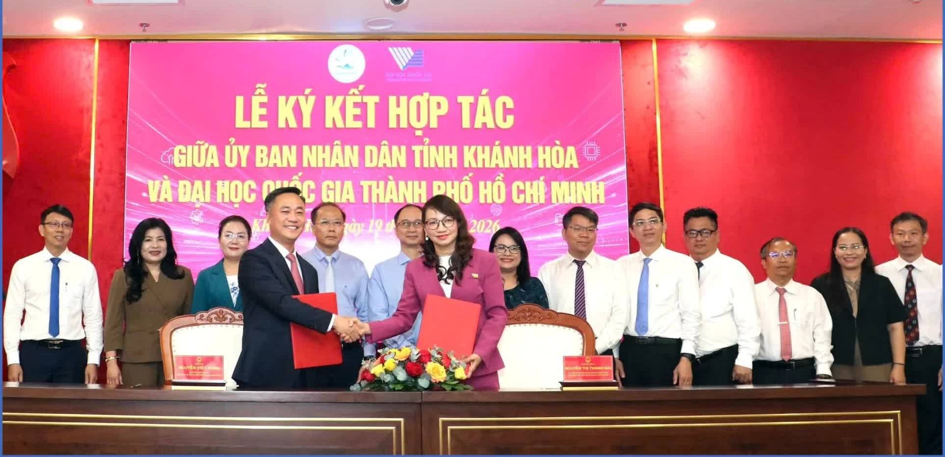Khánh Hòa ký kết hợp tác Đại học Quốc gia TP.HCM thúc đẩy đổi mới sáng tạo và kinh tế biển