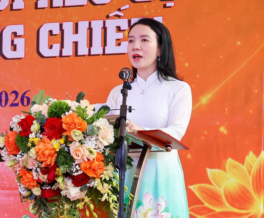 Bà Trần Thị Mỹ Hạnh - Giám đốc Sở Văn hoá, Thể tthao và Du lịch Nghệ An phát biểu tại khai mạc triển lãm