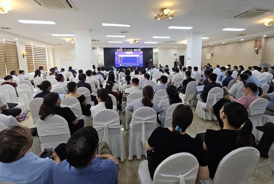 Sở Công Thương Nghệ An tổ chức Hội nghị tập huấn với chủ đề “Ứng dụng AI thúc đẩy sản xuất và tiêu dùng bền vững” dành cho cán bộ, doanh nghiệp, hợp tác xã và hộ sản xuất, kinh doanh 