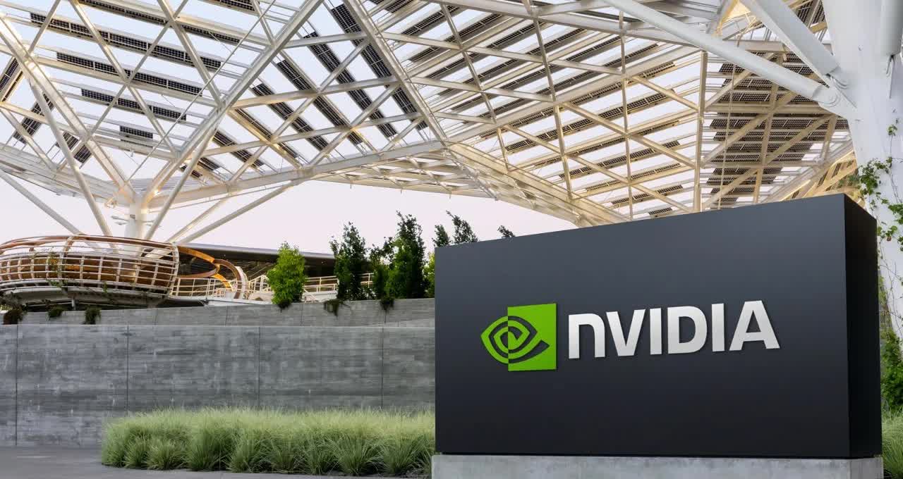 Nvidia tăng hiện diện tại Việt Nam, Foxconn lộ kế hoạch sản xuất chip AI
