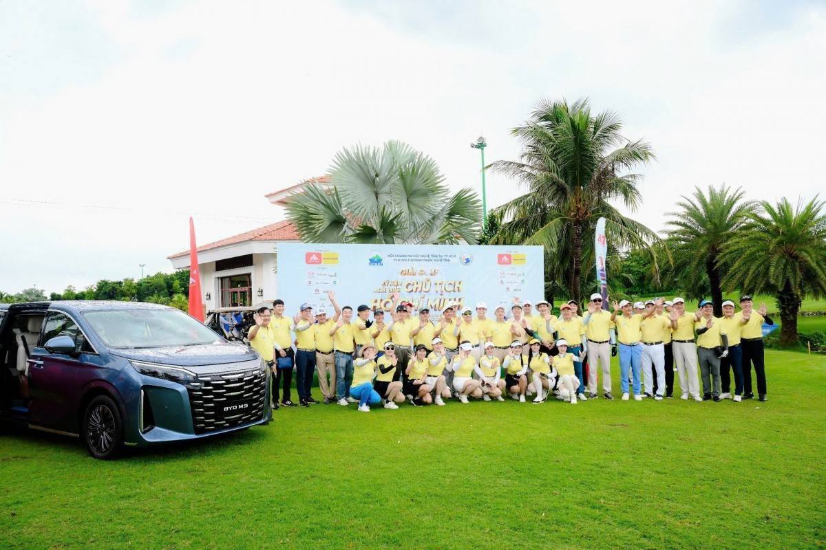 Hơn 240 doanh nhân hội tụ tại Giải Golf kỷ niệm 136 năm Ngày sinh Chủ tịch Hồ Chí Minh
