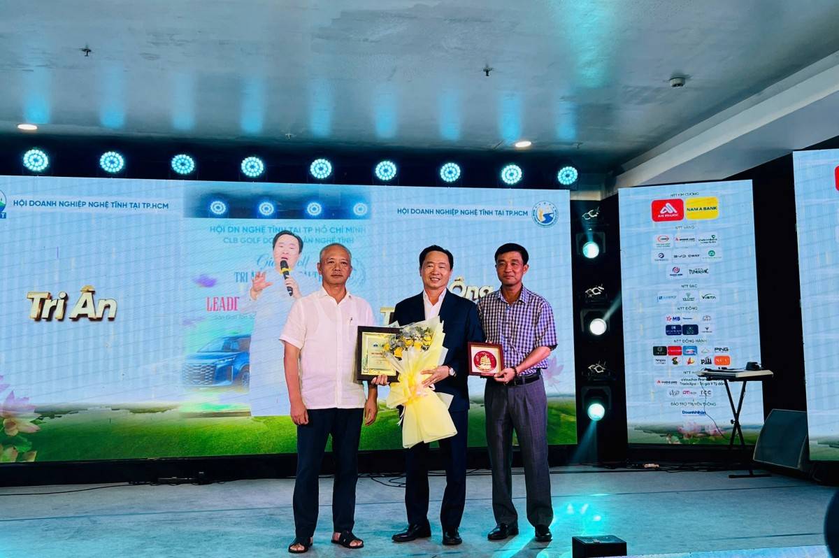 Hơn 240 doanh nhân hội tụ tại Giải Golf kỷ niệm 136 năm Ngày sinh Chủ tịch Hồ Chí Minh