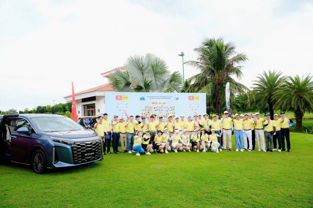 Hơn 240 doanh nhân hội tụ tại Giải Golf kỷ niệm 136 năm Ngày sinh Chủ tịch Hồ Chí Minh