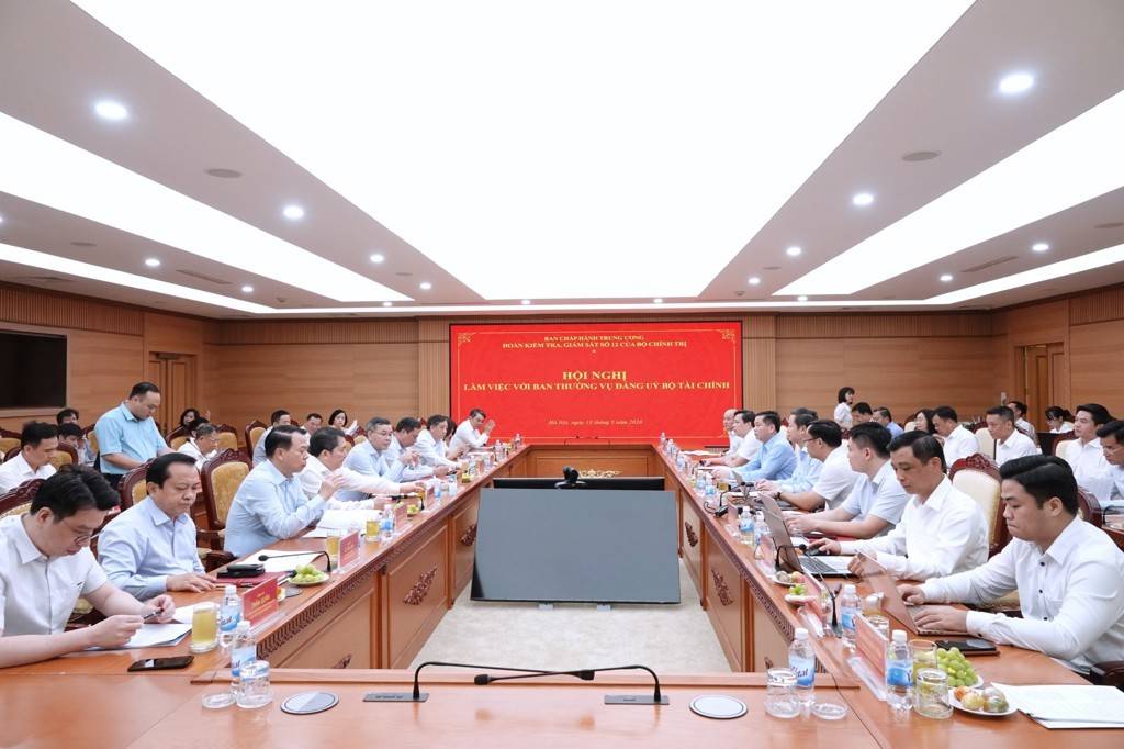 Bộ Tài Chính: Thu ngân sách nhà nước đạt hơn 1,21 triệu tỷ đồng sau nửa đầu tháng 5/2026