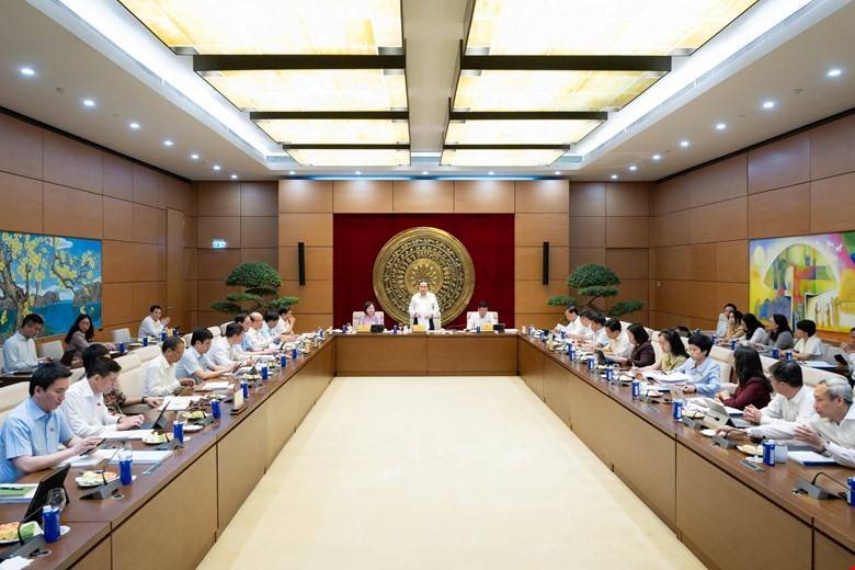 Chủ tịch Quốc hội yêu cầu tháo gỡ điểm nghẽn huy động nguồn lực tài chính đất đai