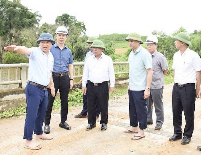 Nghệ An: Lãnh đạo tỉnh đi kiểm tra hiện trường để xử lý các vướng mắc liên quan Dự án Hồ chứa nước Bản Mồng