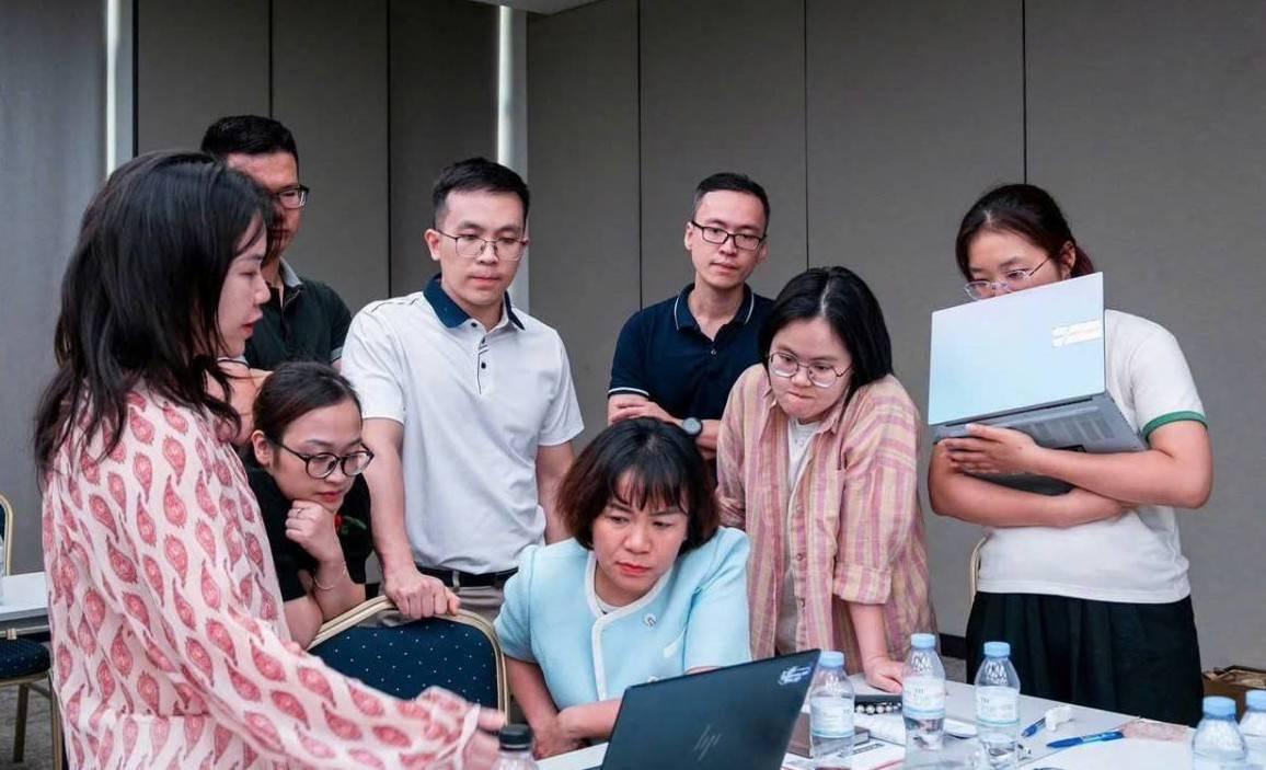TS. Hồng Duyên: Cuộc chơi đã thay đổi luật – doanh nghiệp Việt không còn quyền trì hoãn lựa chọn