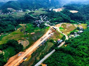 Phú Thọ tăng tốc giải ngân vốn đầu tư công khu vực Hòa Bình