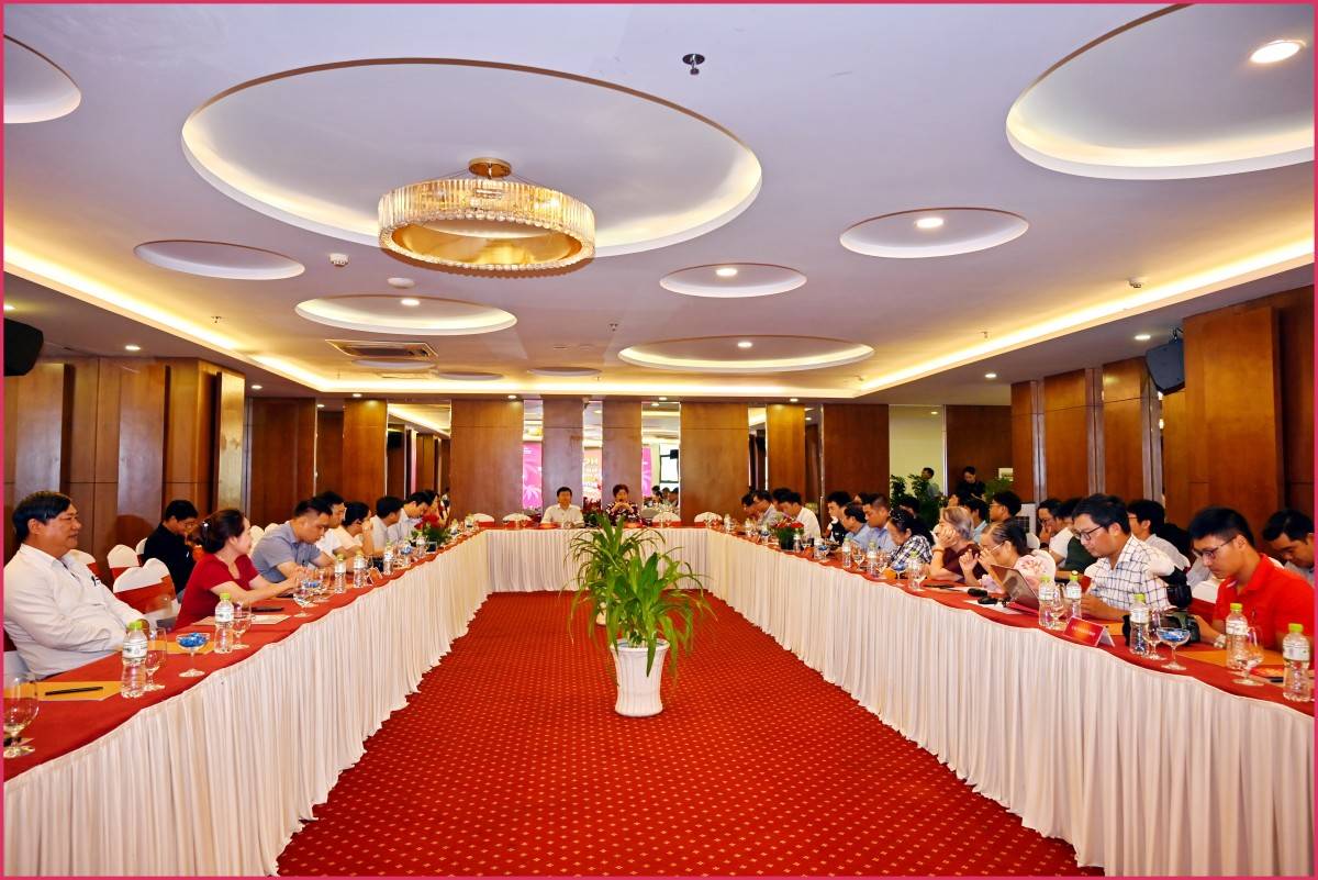 Khởi động Nha Trang Mega Sale 2026: Hơn 350 thương hiệu giảm giá đến 80%
