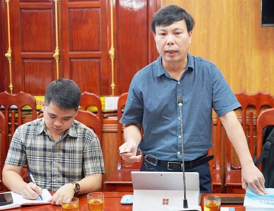 Các đại biểu thảo luận, góp ý để hoàn chỉnh các sản phẩm phần mềm tại cuộc họp
