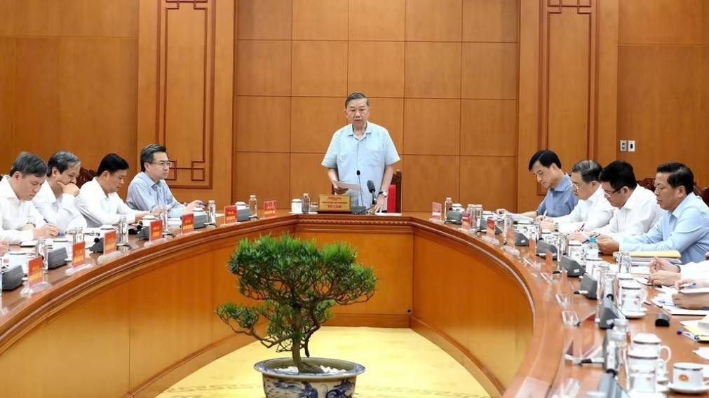Đột phá đất hiếm, bán dẫn và chấm dứt xuất thô tài nguyên