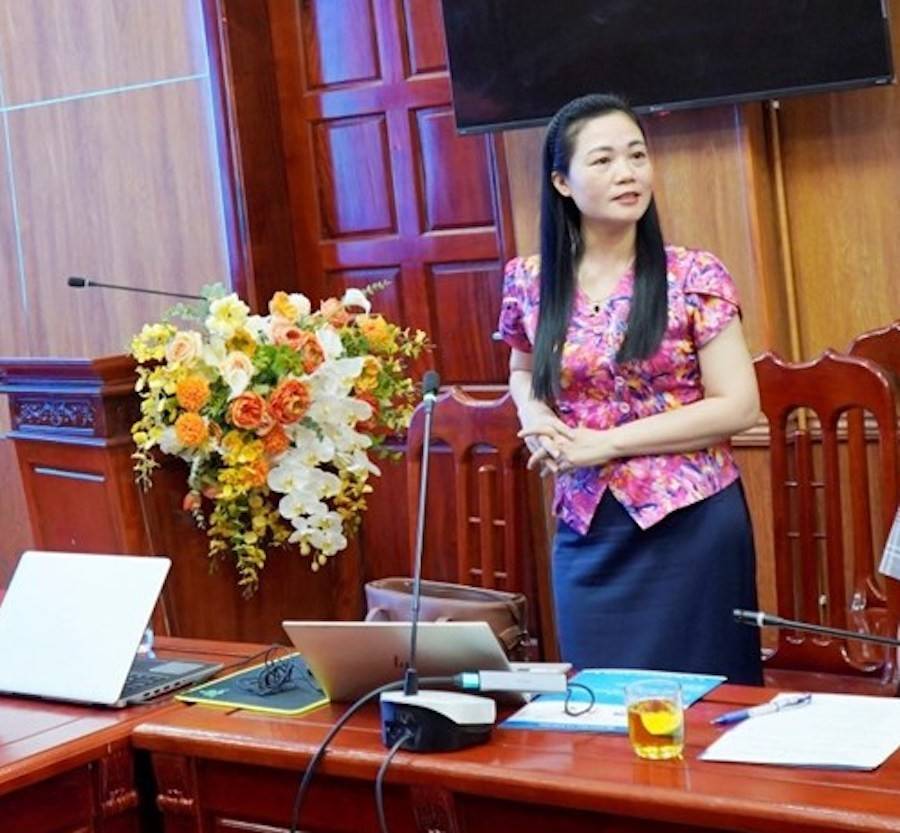 PGS.TS Đào Thị Minh Châu - Nhà khoa học, giảng viên cao cấp Trường Đại học Vinh đã trình bày dự thảo “Đề án phát triển Nghệ An thành Trung tâm Đổi mới sáng tạo (ĐMST) theo mô hình liên kết “Nhà nước - nhà trường - doanh nghiệp”