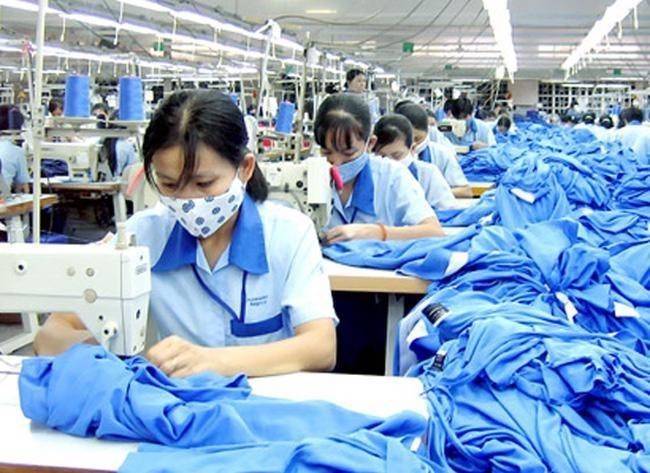 Xuất khẩu dệt may đạt 14,5 tỷ USD nhưng doanh nghiệp vẫn lo "đảo chiều" vào cuối năm