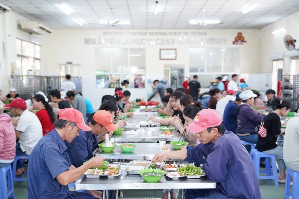 Người lao động VISSAN được hỗ trợ 720 suất phiếu mua hàng