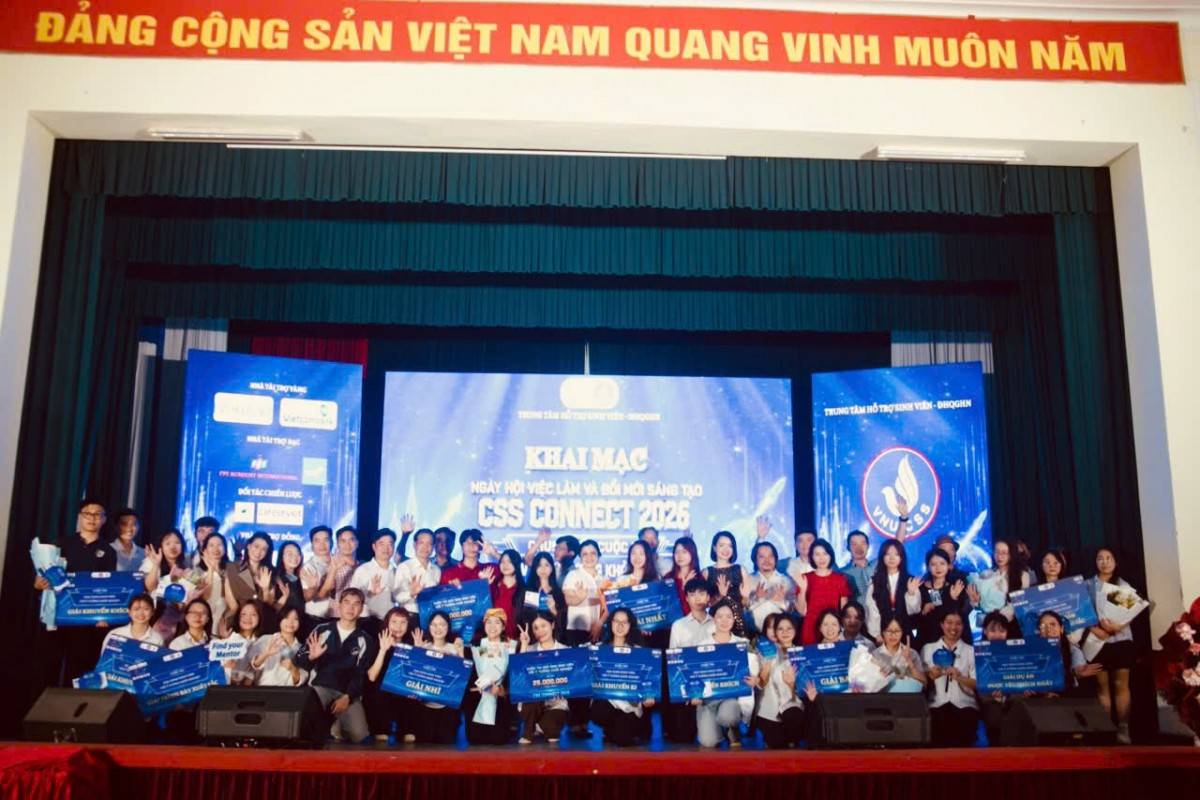 Toàn cảnh chương trình và các đội thi tại Chung kết Cuộc thi “Học sinh, sinh viên với ý tưởng khởi nghiệp” năm 2026.