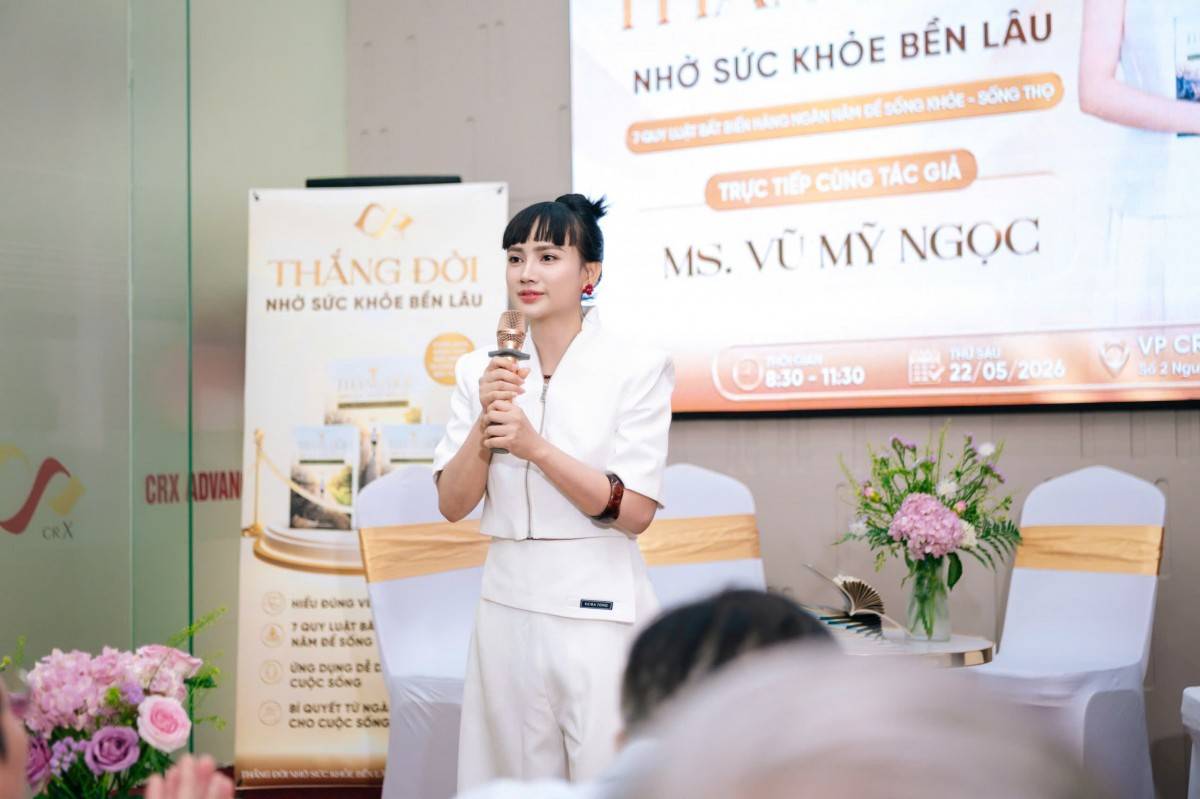  Bà Vũ Mỹ Ngọc – Tổng giám đốc Công ty CP CSSK và Sắc đẹp CRX chia sẻ sứ mệnh của doanh nghiệp trong nhiệm vụ chăm sóc sức khỏe tầm quốc gia. Đồng thời bà cũng là tác giả của cuốn sách: Thắng đời - Nhờ sức khỏe bền vững.