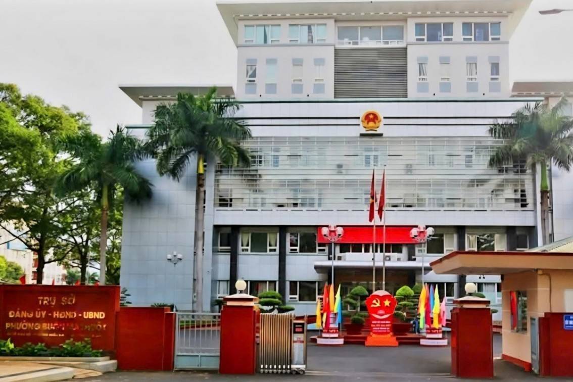 Vụ 9 cán bộ “mất” suất công chức ở Đắk Lắk: Nữ văn thư bị phê bình, kiểm điểm rút kinh nghiệm