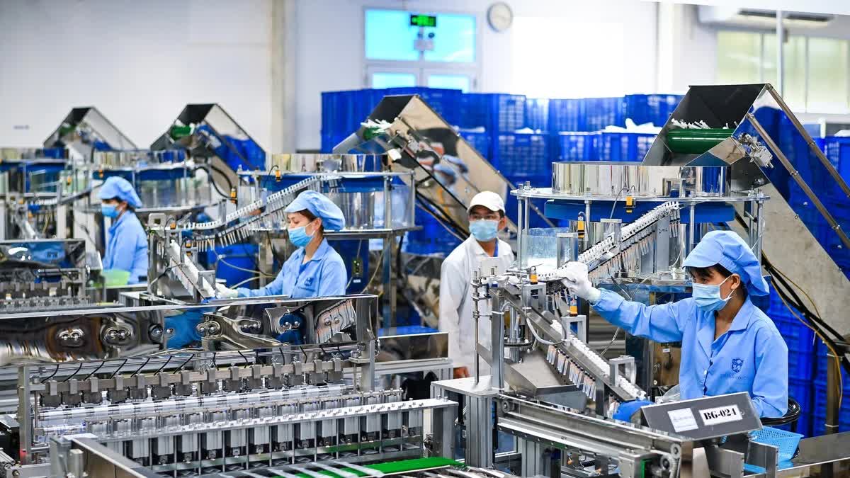 VCCI đề xuất “cởi trói” trách nhiệm cho lãnh đạo doanh nghiệp Nhà nước tham gia phòng vệ giá hàng hóa