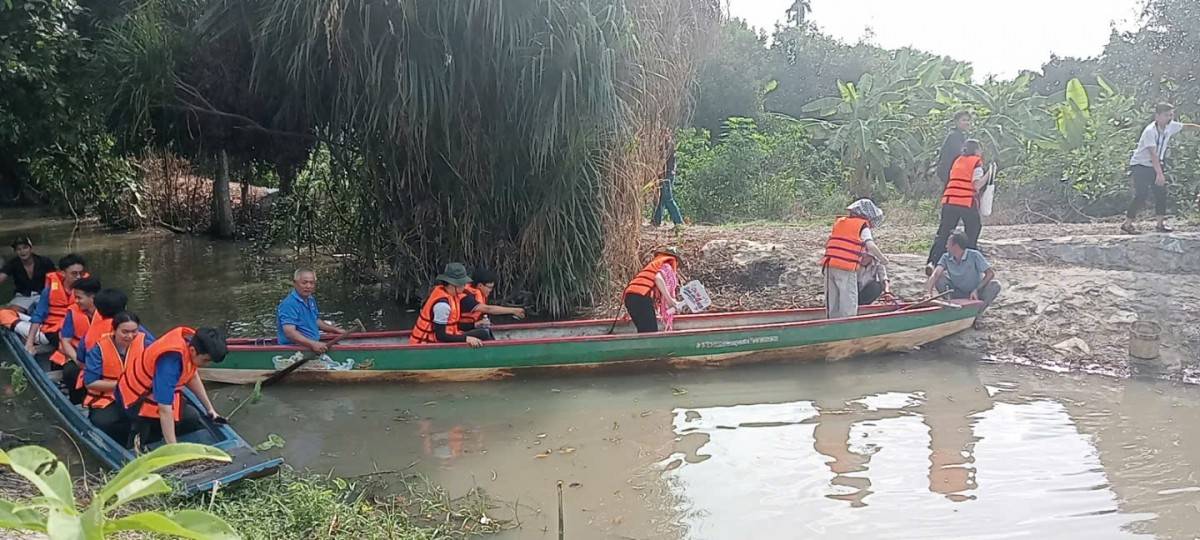 Xã Bình Mỹ ra quân “Ngày Chủ nhật xanh” lan tỏa phong trào trồng cây vì môi trường xanh
