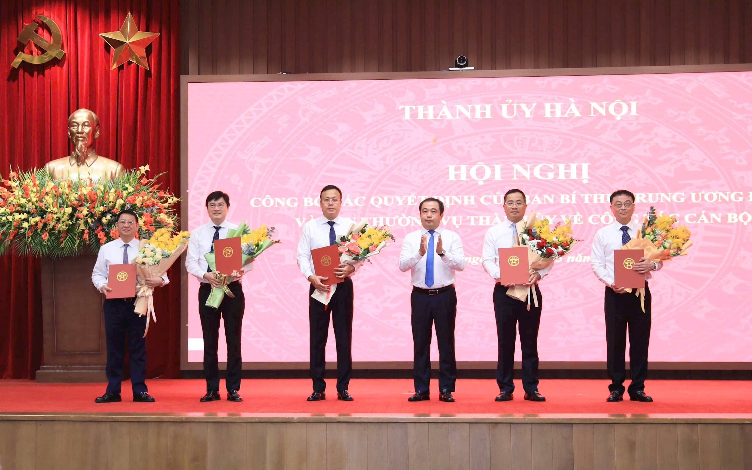 Hà Nội kiện toàn nhiều vị trí lãnh đạo chủ chốt, bổ sung nhân sự Ban Thường vụ Thành ủy