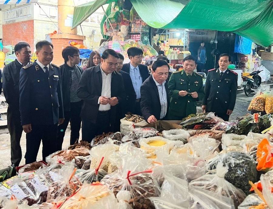 Ban Chỉ đạo 389 tỉnh Nghệ An kiểm tra về công tác phòng, chống buôn lậu, gian lận thương mại và hàng giả 