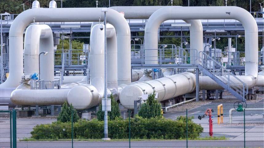 Liên minh châu Âu (EU) đang chứng kiến mức sụt giảm kho dự trữ khí đốt nhanh hơn nhiều so với thông lệ, trong bối cảnh thời tiết lạnh kéo dài và nguồn cung khí thiên nhiên hóa lỏng (LNG) không đáp ứng đủ nhu cầu.