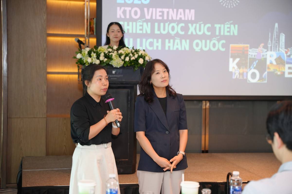 bà Park Eun Jung – Trưởng đại diện Tổng cục Du lịch Hàn Quốc tại Việt Nam