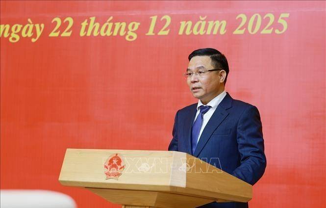Hà Nội chạm mốc 40 độ C, Bộ trưởng Bộ Công Thương lệnh EVN không để thiếu điện