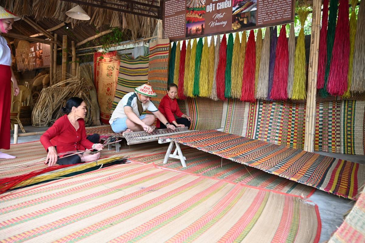 Khánh Hòa: Nghị quyết 14 quyết sách để du lịch hướng tới mục tiêu thu 9 tỉ USD năm 2030